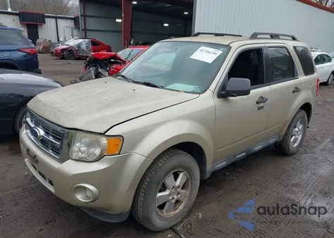 2011 Ford Escape Xlt из США, поврежденный, VIN 1FMCU0D77BKB74840